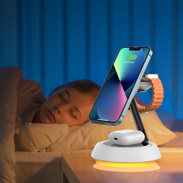 Wiwu Wi-W002 3in1 Magnetic Wireless Charging Stand with Fast Charging - Image 6