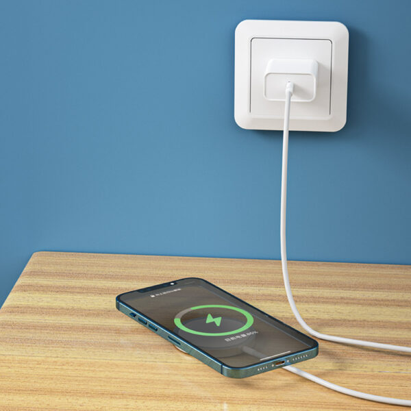 Wiwu Wi-W009 Interstellar 15W Magsafe PD Wireless Charger with Fast Charging - Image 5